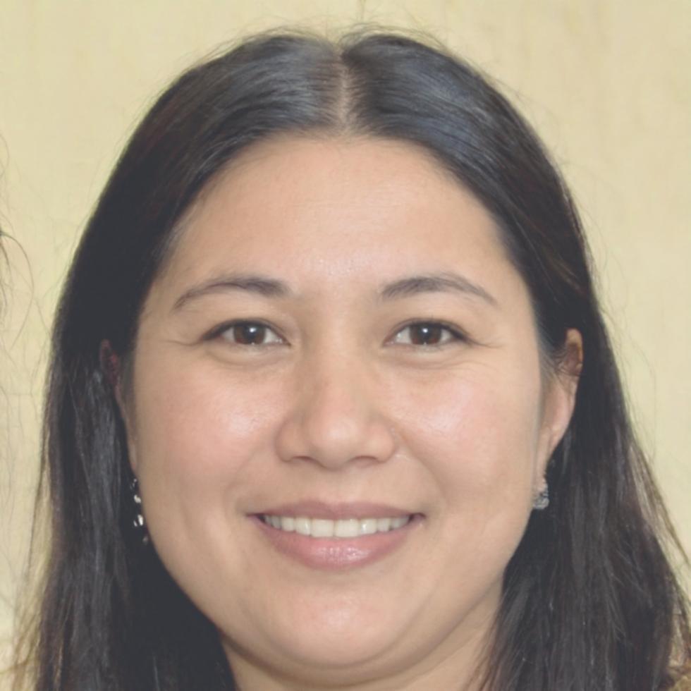 Rhiannon Voss discussing customer acquisition strategies